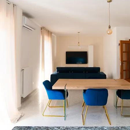 Apartment Gargano Home- Manfredi Homes & *